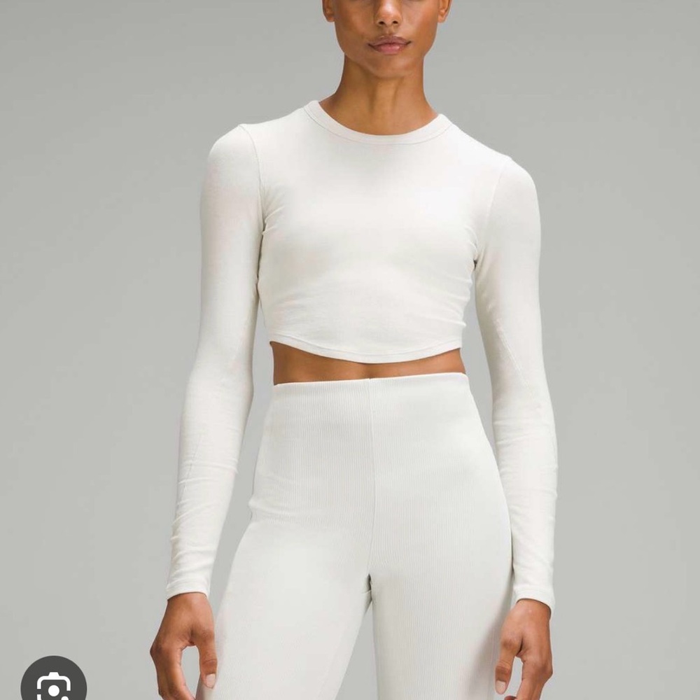 Lululemon Hold Tight Cropped Long-Sleeve Shirt
Bone